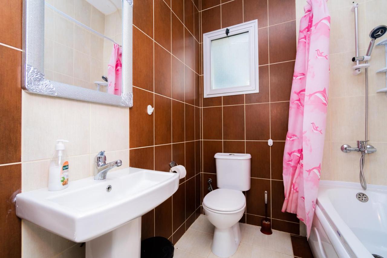 Amazing Two-Bedroom Apartment In Residence Lukomorye D1 With Private Garden Karavas  Exterior foto